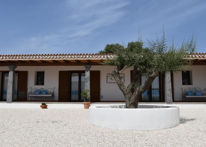 Tenute Efis Bed & Breakfast Galtellì