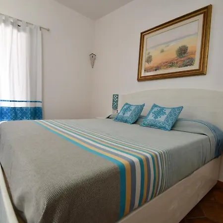 Tenute Efis 3* Galtellì